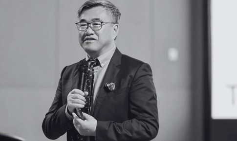 Đang dự hội nghị, chuyên gia tim mạch hàng đầu thế giới bất ngờ qua đời
