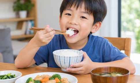 Sự thật ăn cơm gây tăng cân, ninh nước hầm xương nhiều chất