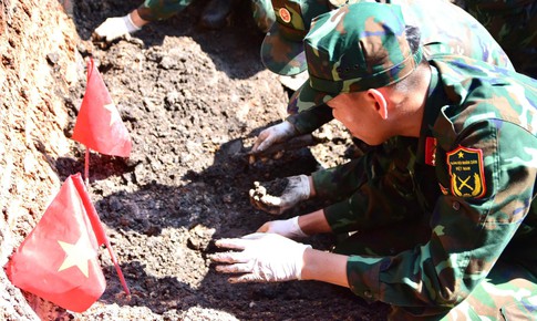 Tìm thấy 800 hài cốt liệt sĩ tại Công viên Lê Thị Riêng, 324 trường hợp có di vật
