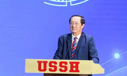 Mọi chính sách giáo dục cần lấy con người làm trung tâm