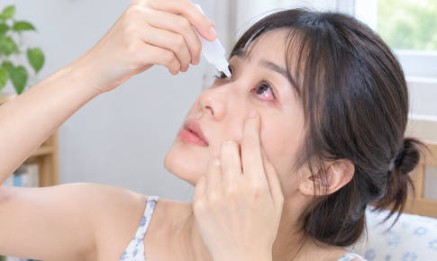 Loại thuốc không cần kê đơn mới giúp giảm đỏ mắt do kích ứng