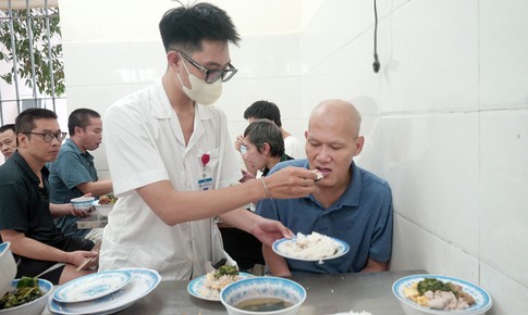 Quy định mới về chăm sóc, hỗ trợ người cao tuổi, trẻ em, người khuyết tật