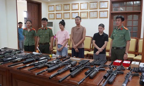 Đẩy mạnh phân quyền, đơn giản hoá thủ tục trong quản lý, sử dụng vũ khí, vật liệu nổ và công cụ hỗ trợ