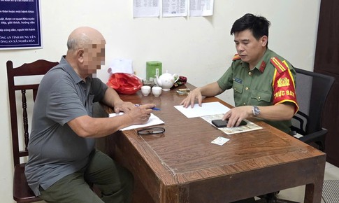 Suýt mất hàng trăm triệu vì cuộc điện thoại từ công an 'rởm'