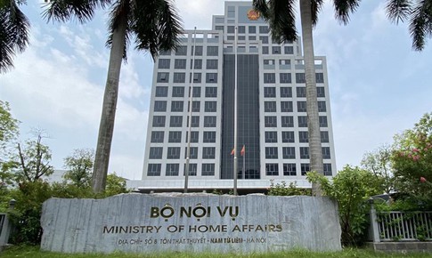Đề xuất bổ sung dữ liệu sức khỏe, tiền lương trong hồ sơ cán bộ, công chức