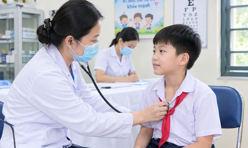 Khám sức khỏe định kỳ mang lại lợi ích gì cho học sinh?