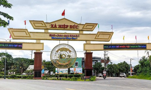 Xã hỗ trợ mỗi thôn một con bò để tổ chức bữa cơm ngày Đại đoàn kết