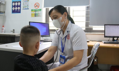 Hà Nội thông qua chính sách đặc thù miễn viện phí cho trẻ em nghèo, tai nạn