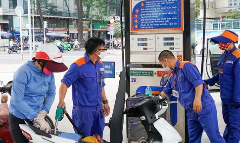 Giá xăng dầu tăng liên tiếp, Bộ Công Thương chỉ đạo nóng