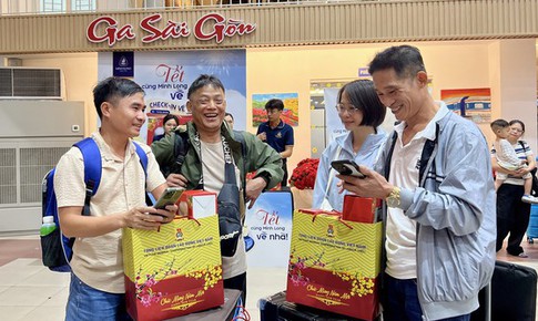 Tặng tiền, quà, vé về quê cho người lao động Tết Đinh Mùi 2027