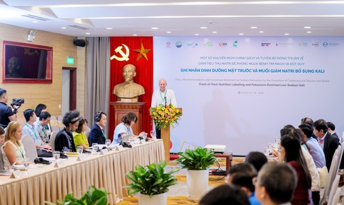 Người Việt ăn quá mặn, các hiệp hội y khoa khuyến nghị giảm muối ngừa đột quỵ