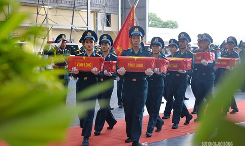 Chuyến bay đặc biệt đưa 15.401 mẫu sinh phẩm hài cốt liệt sĩ ra Hà Nội