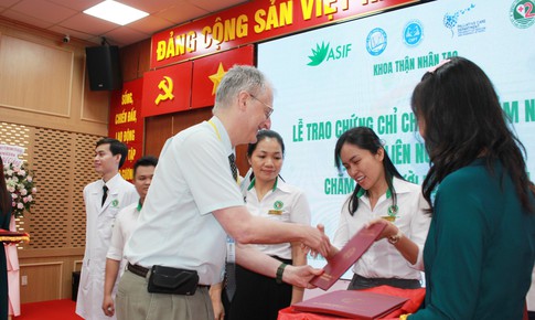 Chăm sóc giảm nhẹ: Đừng đợi người bệnh đến cuối đường
