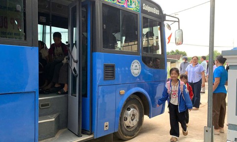 Vụ hàng trăm học sinh nghỉ học: Phụ huynh nhận sai khi ngăn con đến trường