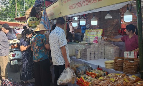 Trải nghiệm hàng trăm món ngon vùng miền tại Công viên Hội An