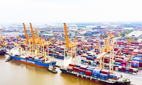 Khuyến nghị khả quan đối với cổ phiếu PHP