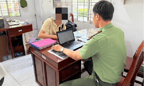 Công an làm việc với người đàn ông có bình luận xúc phạm trên TikTok