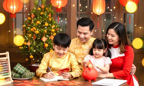 Tiền lì xì của con: Giữ hộ hay để con tự quản?