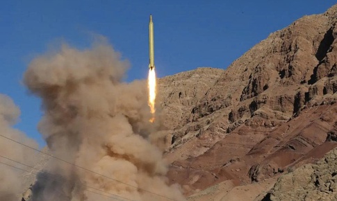 Tên lửa đạn đạo Iran chỉ để phòng thủ và răn đe?
