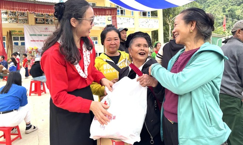 Hơn 1,3 triệu suất quà 'Tết Nhân ái' đến với người dân cả nước