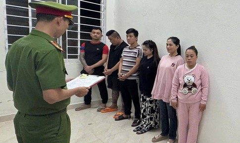 Bắt tạm giam nhóm đối tượng cầm kiếm truy đuổi nhau giữa phố