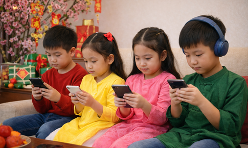 Trẻ xem điện thoại suốt kỳ nghỉ Tết: Cấm đoán cực đoan hay quản lý thông minh?