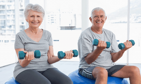 3 giải pháp giúp làm chậm mất cơ khi tuổi cao