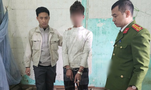 Bắt giữ đối tượng cho công nhân tạm ứng lương bằng ma túy