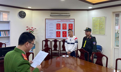 Bắt tạm giam Tuấn 'Ve' trong đường dây nhập lậu xe mô tô phân khối lớn