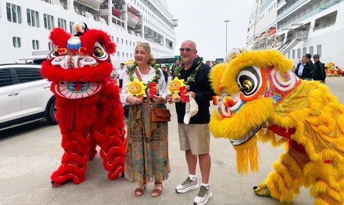 Hơn 2.300 du khách quốc tế xông đất Quảng Ninh bằng siêu du thuyền hạng sang