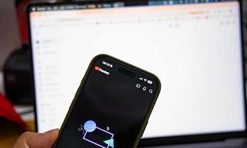 Trang chủ YouTube bất ngờ trống trơn, không hiện video trong ngày Mùng 2 Tết