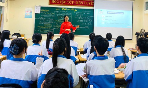 Ngày đầu trở lại trường sau Tết, giáo viên nhận tin vui về tiền thưởng