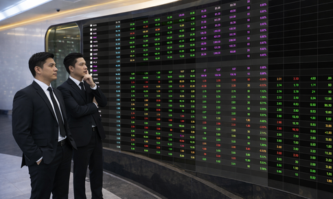 Chứng khoán khai xuân rực rỡ phiên ngày 23/2