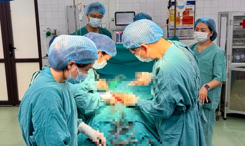 Hai nữ điều dưỡng hiến máu cứu sống thai phụ nguy kịch