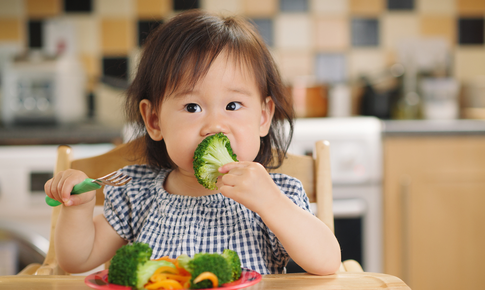 5 lưu ý khi chăm sóc trẻ táo bón