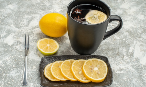 Tăng cường sức khỏe thận bằng một cốc nước chanh ấm mỗi sáng