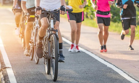 Chạy bộ hay đạp xe giảm cân nhanh hơn?