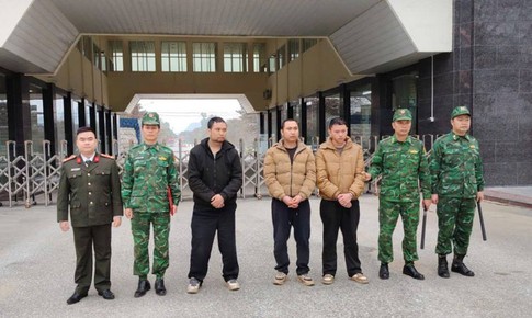 Trao trả 3 người Trung Quốc nhập cảnh trái phép vào Việt Nam