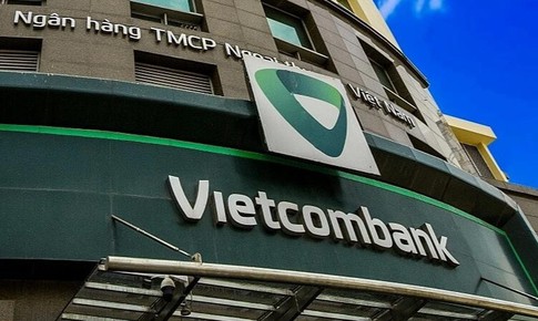 Cổ phiếu VCB và chất xúc tác từ việc bán vốn