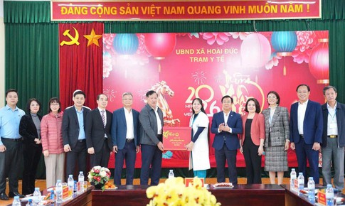 Thứ trưởng Đỗ Xuân Tuyên thăm, chúc tết, kiểm tra trực phục vụ Tết tại một số đơn vị y tế ở Hà Nội