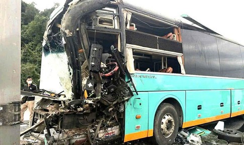 Tai nạn giao thông liên hoàn trên cao tốc Vân Phong-Nha Trang