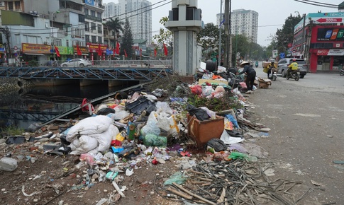 Từ 1/3, đổ rác ra đường không đúng nơi quy định có thể bị phạt đến 2 triệu đồng