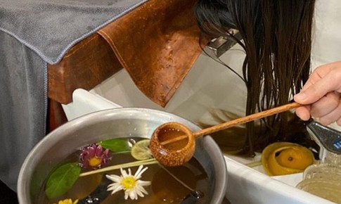 Phục hồi tóc hư tổn do uốn, sấy nhiều