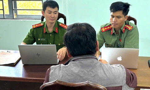 Bị phạt 7,5 triệu đồng vì chia sẻ thông tin sai sự thật, bôi nhọ uy tín lãnh đạo