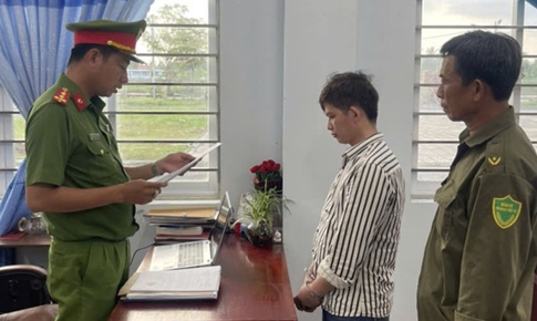 Tìm 'ma túy đá' trên ứng dụng mua sắm, đặt hàng 300.000 đồng rồi bị khởi tố