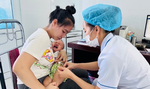 Thực hiện Nghị quyết Đại hội XIV: Tổ chức lại hệ thống y tế cơ sở, y tế dự phòng để phục vụ người dân tốt hơn