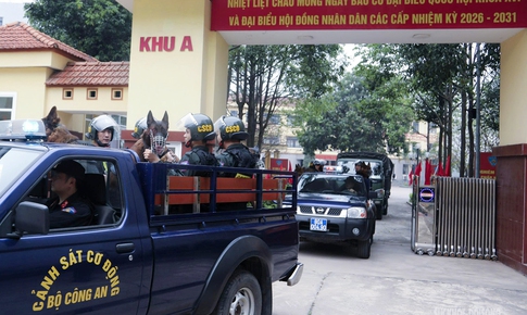 Cảnh sát đặc nhiệm luyện quân, sẵn sàng bảo đảm an toàn cho Ngày hội non sông