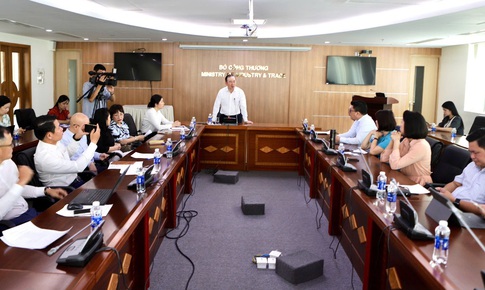 Doanh nghiệp phía Nam kiến nghị giải pháp ổn định thị trường trước biến động giá nhiên liệu