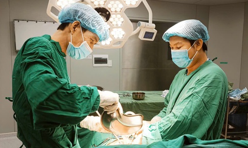 Sau tai nạn, bệnh nhân vỡ gan chảy máu ồ ạt