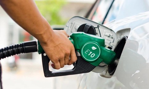 Xăng E10 sắp được bán trên cả nước, có ảnh hưởng động cơ xe không?